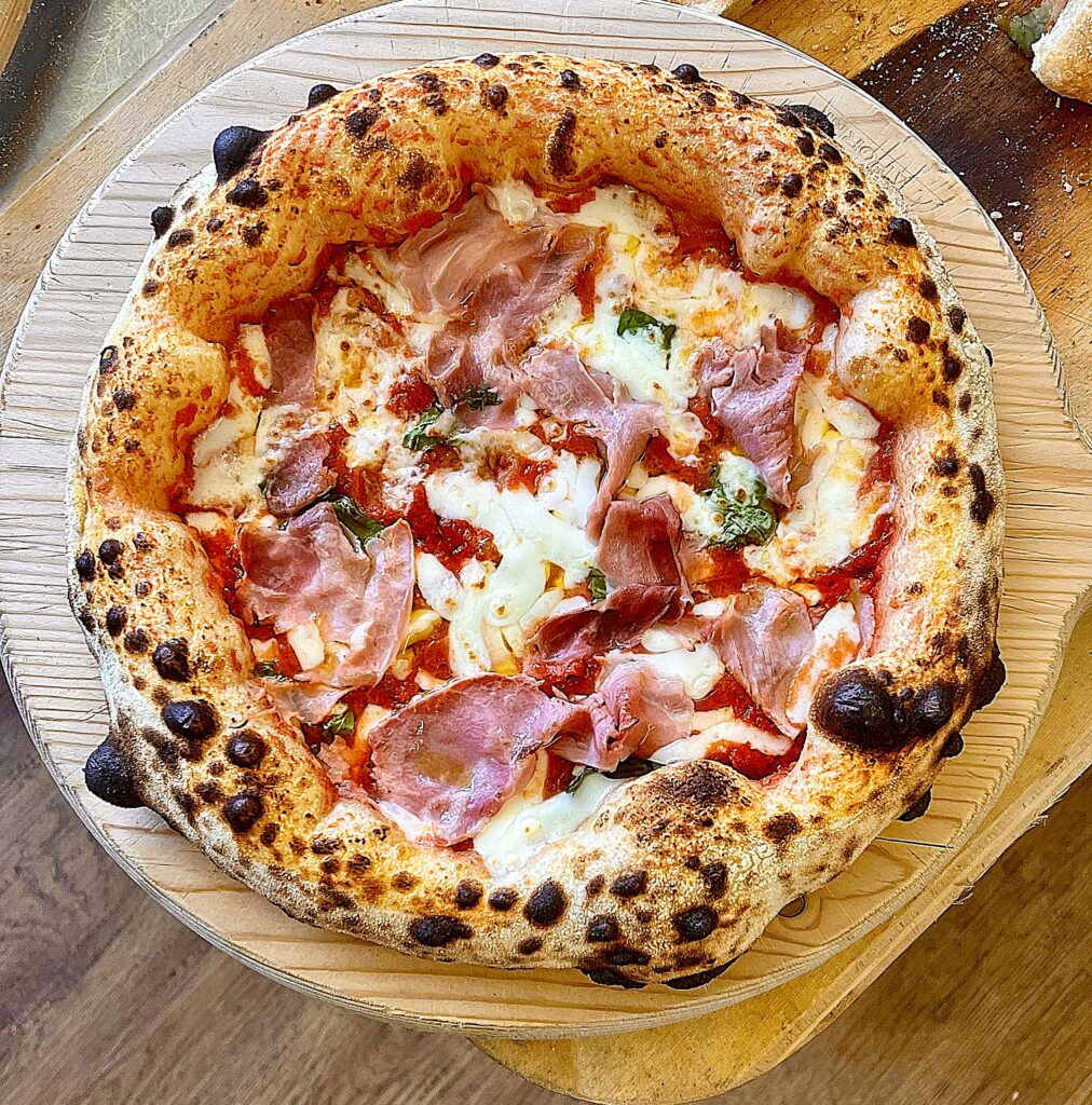 Die neapolitanische Pizza